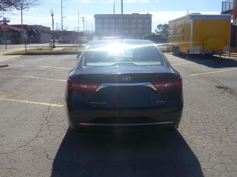 Toyota Avalon XLE 2016