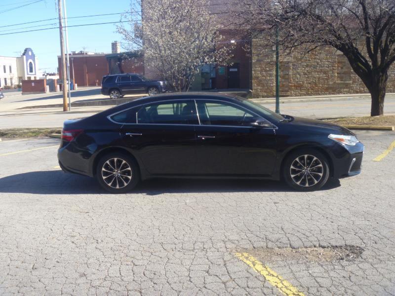 Toyota Avalon XLE 2016