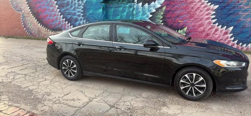 Ford Fusion S 2014