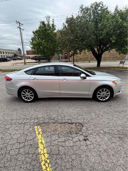 Ford Fusion SE 2017
