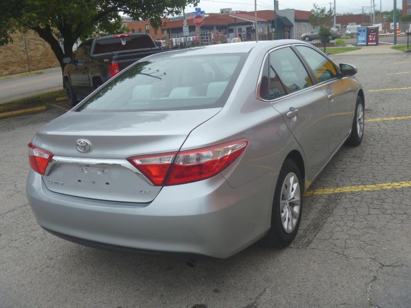 Toyota Camry SE 2015