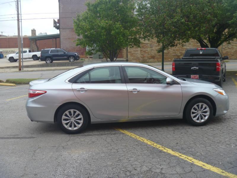 Toyota Camry SE 2015