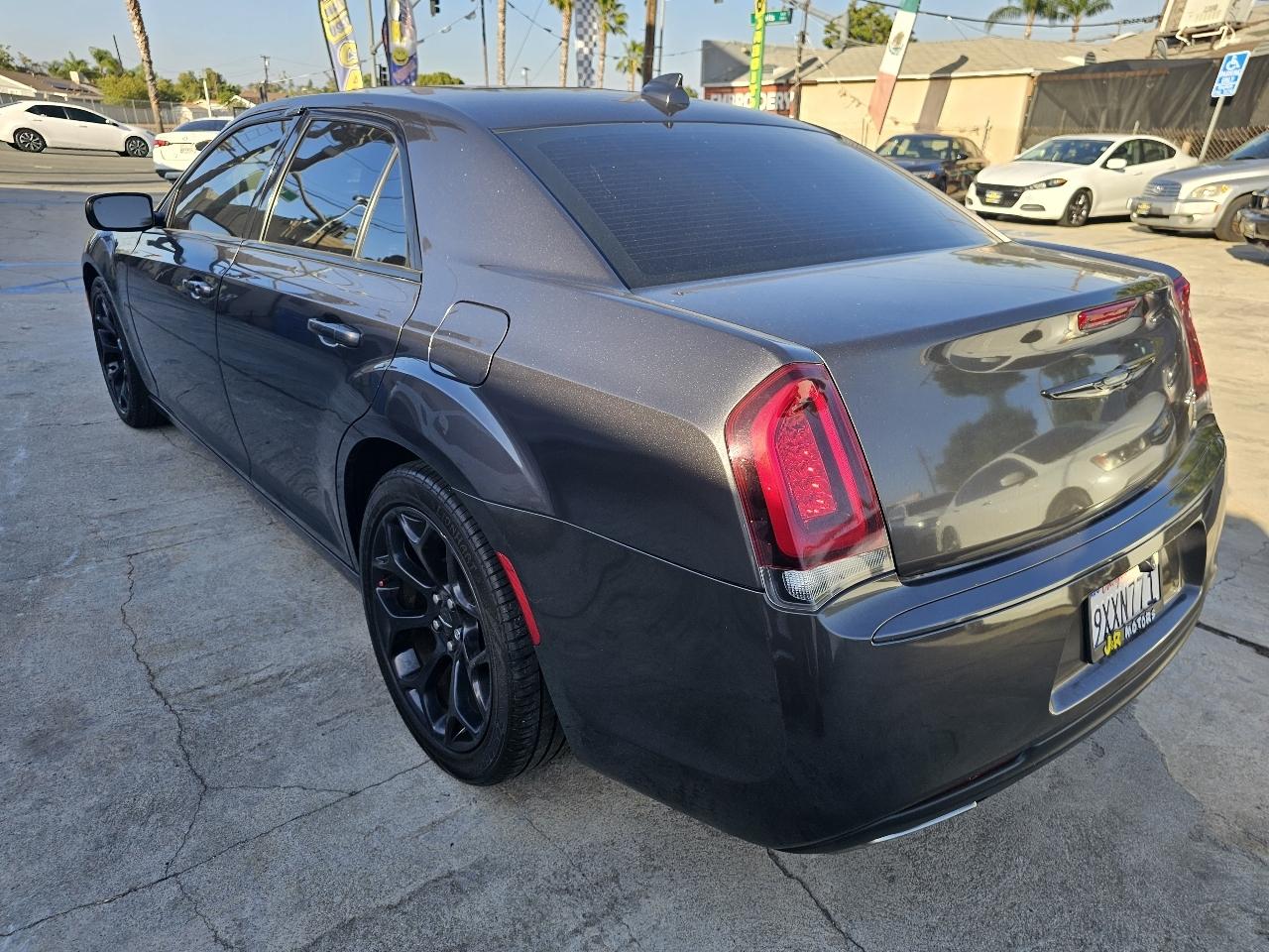 Chrysler 300 S V6 RWD 2019