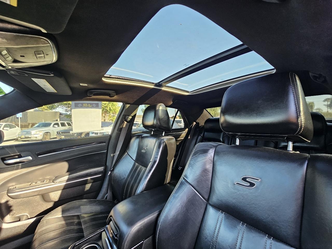 Chrysler 300 S V6 RWD 2019