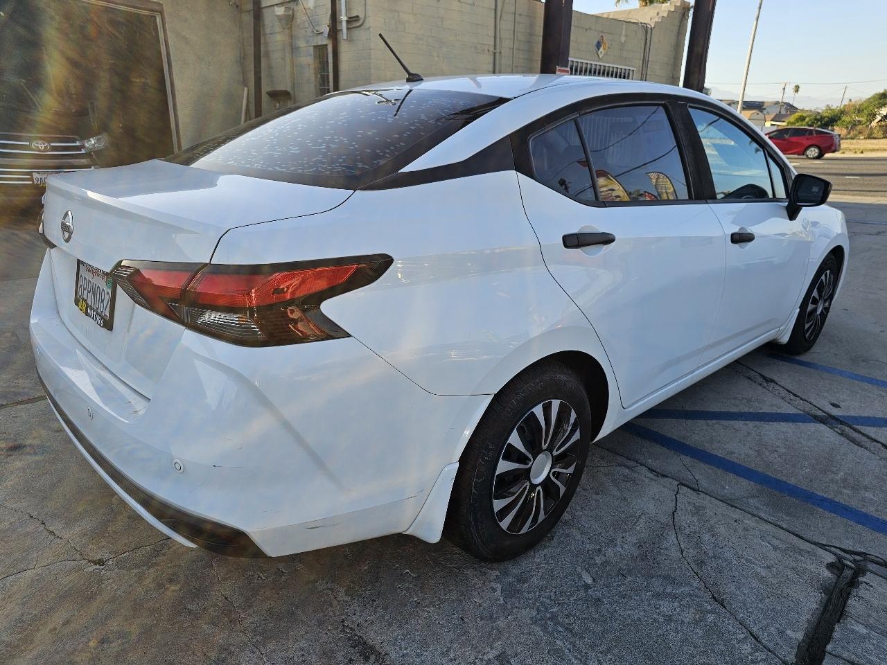 Nissan Versa S CVT 2020