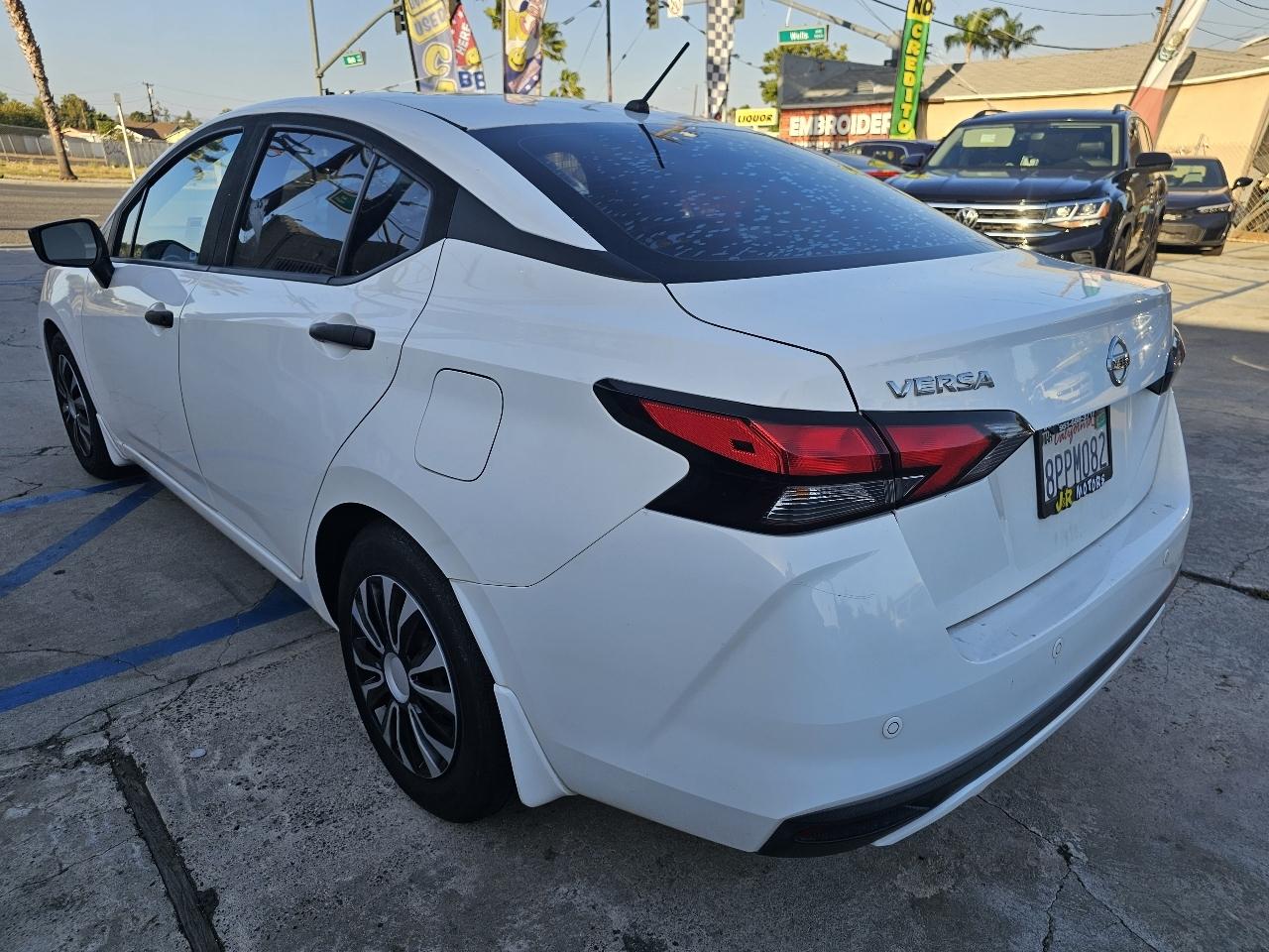 Nissan Versa S CVT 2020