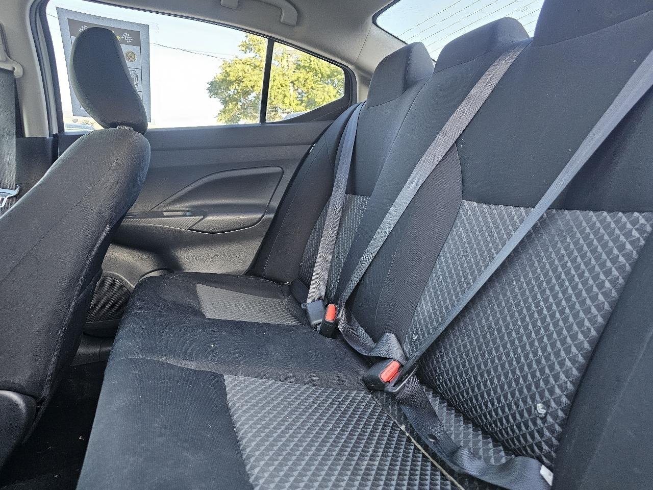 Nissan Versa S CVT 2020