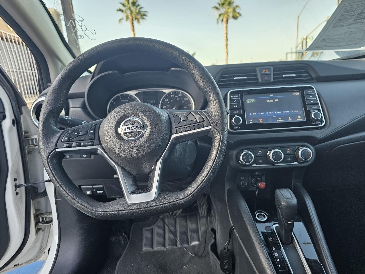Nissan Versa S CVT 2020