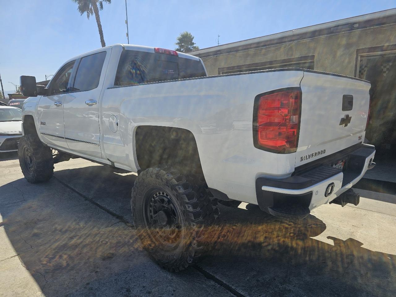 Chevrolet Silverado 2500HD 4WD Crew Cab 153" LTZ 2017