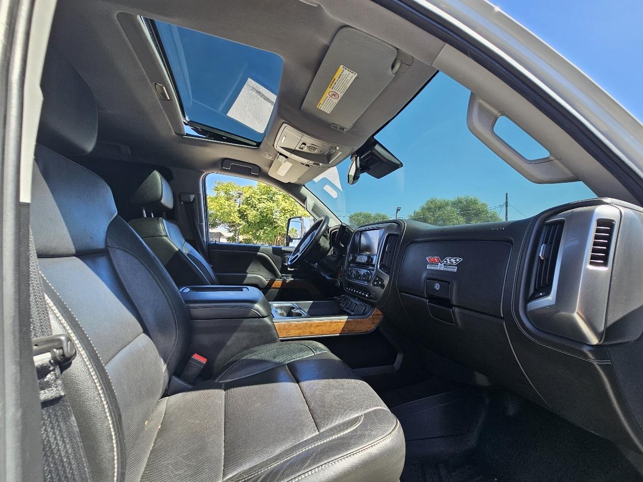 Chevrolet Silverado 2500HD 4WD Crew Cab 153" LTZ 2017