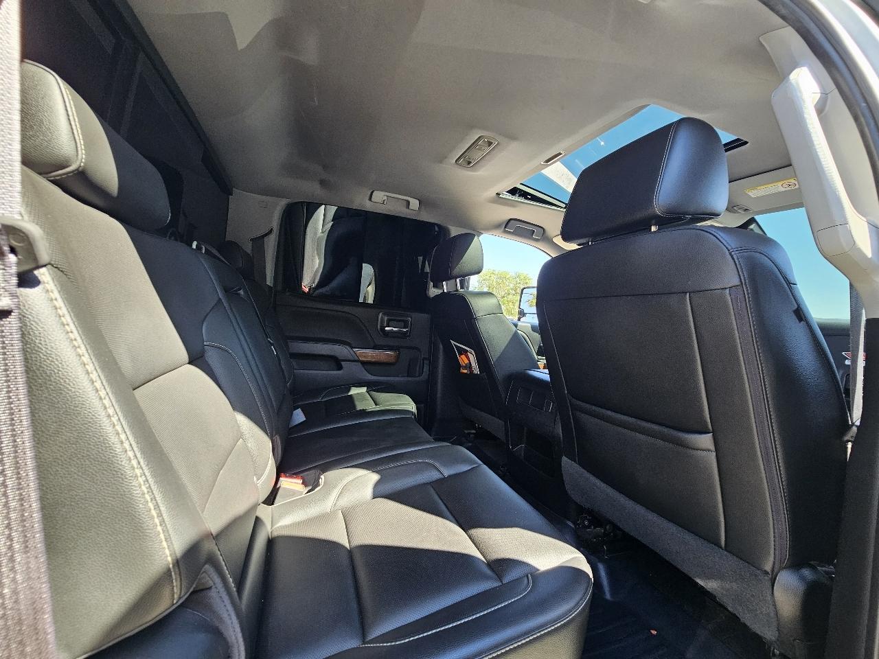 Chevrolet Silverado 2500HD 4WD Crew Cab 153" LTZ 2017