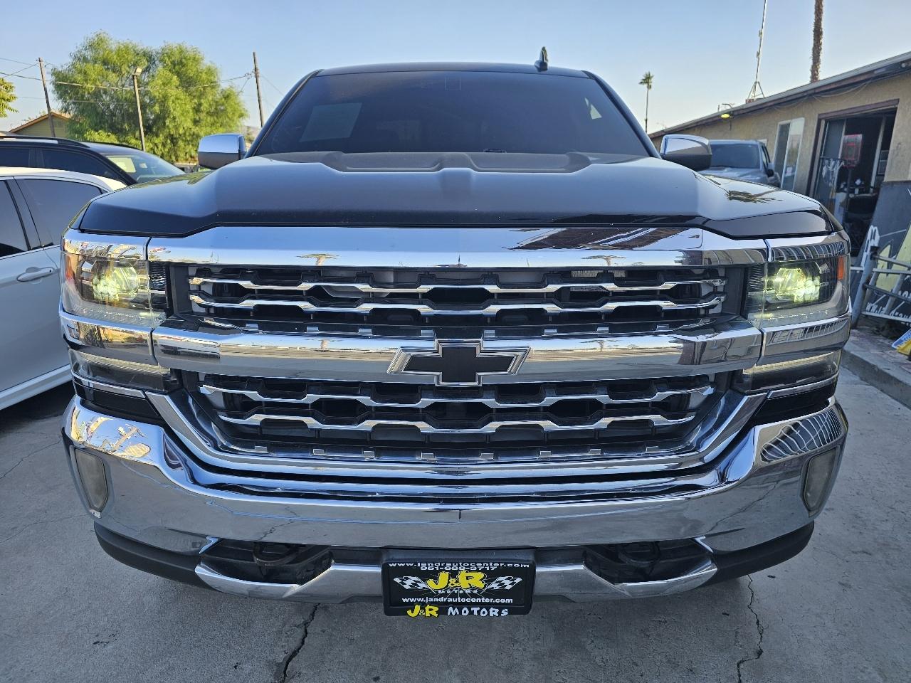 Chevrolet Silverado 1500 LTZ Crew Cab 2WD 2017