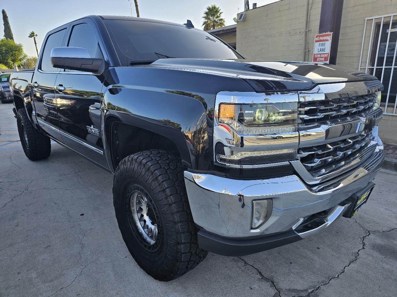 Chevrolet Silverado 1500 LTZ Crew Cab 2WD 2017