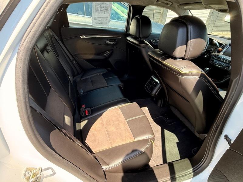 2014 Chevrolet Impala 1LT - Photo 16