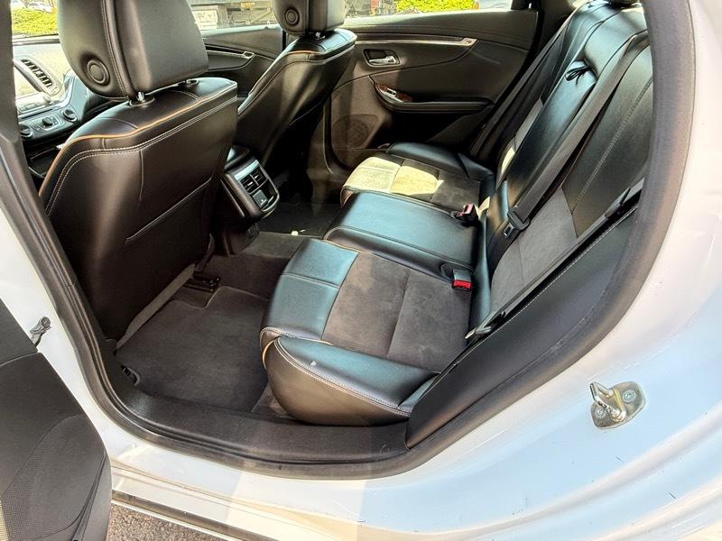 2014 Chevrolet Impala 1LT - Photo 17