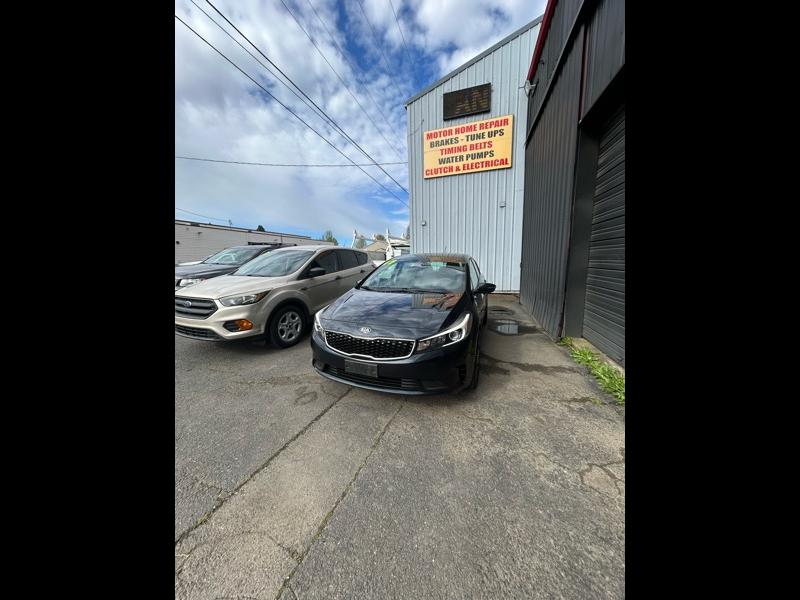 2017 Kia Forte 5-Door LX