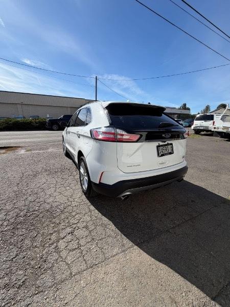 Ford Edge photo 3