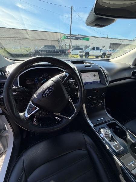 Ford Edge photo 5