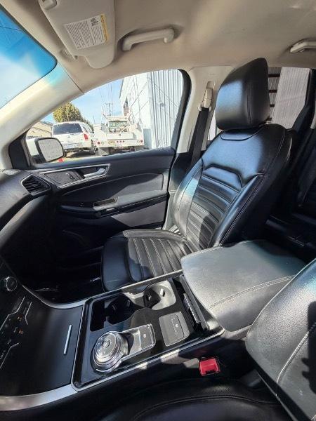 Ford Edge photo 6