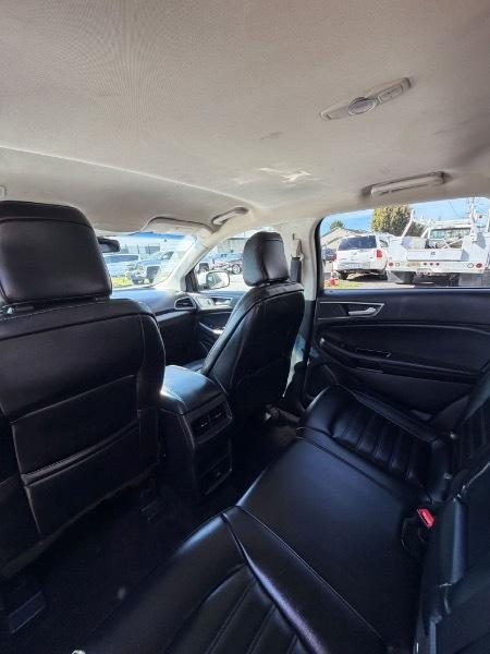 Ford Edge photo 8