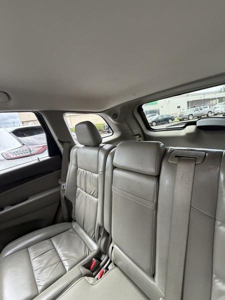 Jeep Grand Cherokee photo 3