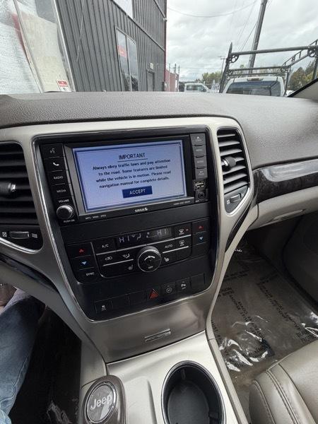Jeep Grand Cherokee photo 6