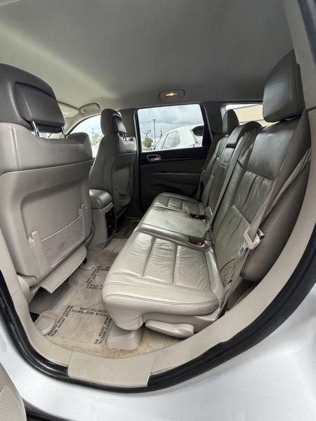 Jeep Grand Cherokee photo 8