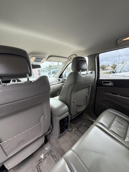 Jeep Grand Cherokee photo 9