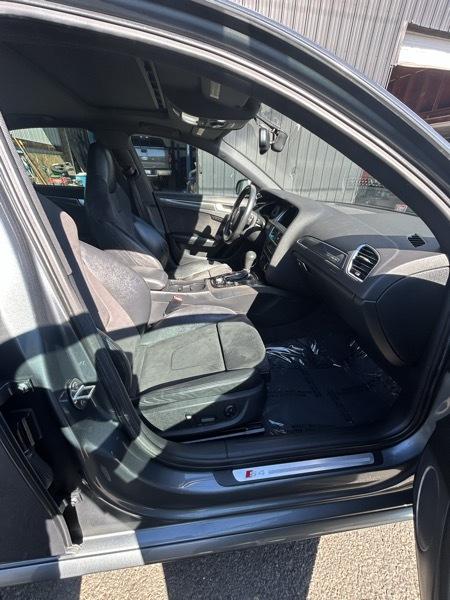 Audi S4 photo 6