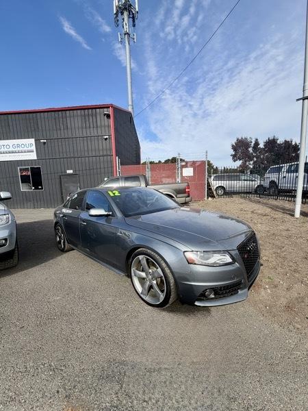 Audi S4 Sedan quattro S tronic 2012