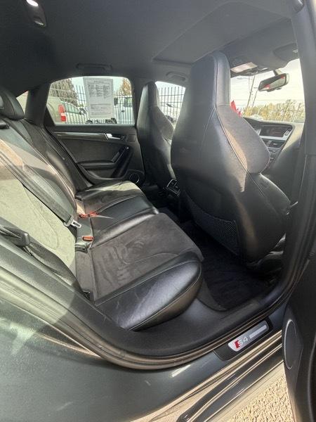 Audi S4 Sedan quattro S tronic 2012