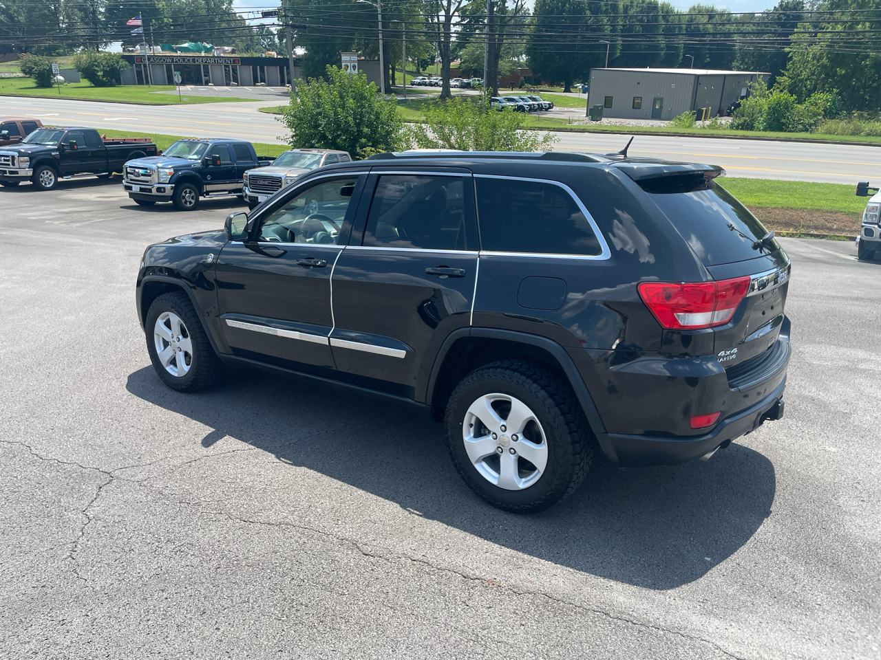 Jeep Grand Cherokee Laredo 4WD 2011 Jeep Grand Cherokee Laredo 4WD 2011