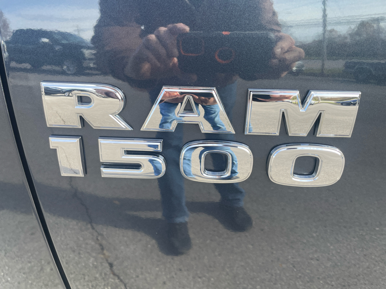 RAM 1500 2WD Crew Cab 140.5" Sport 2016