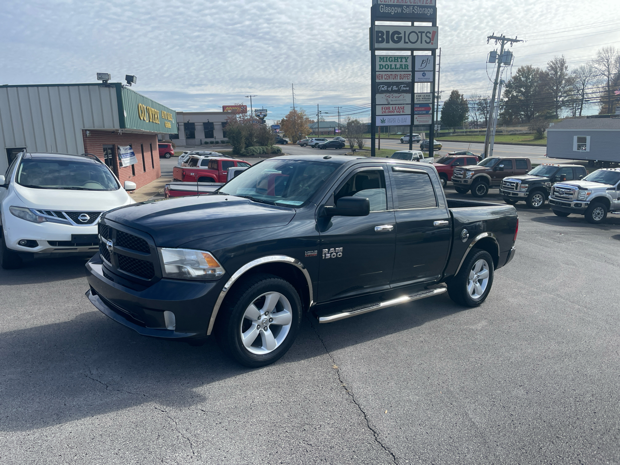 RAM 1500 2WD Crew Cab 140.5" Sport 2016