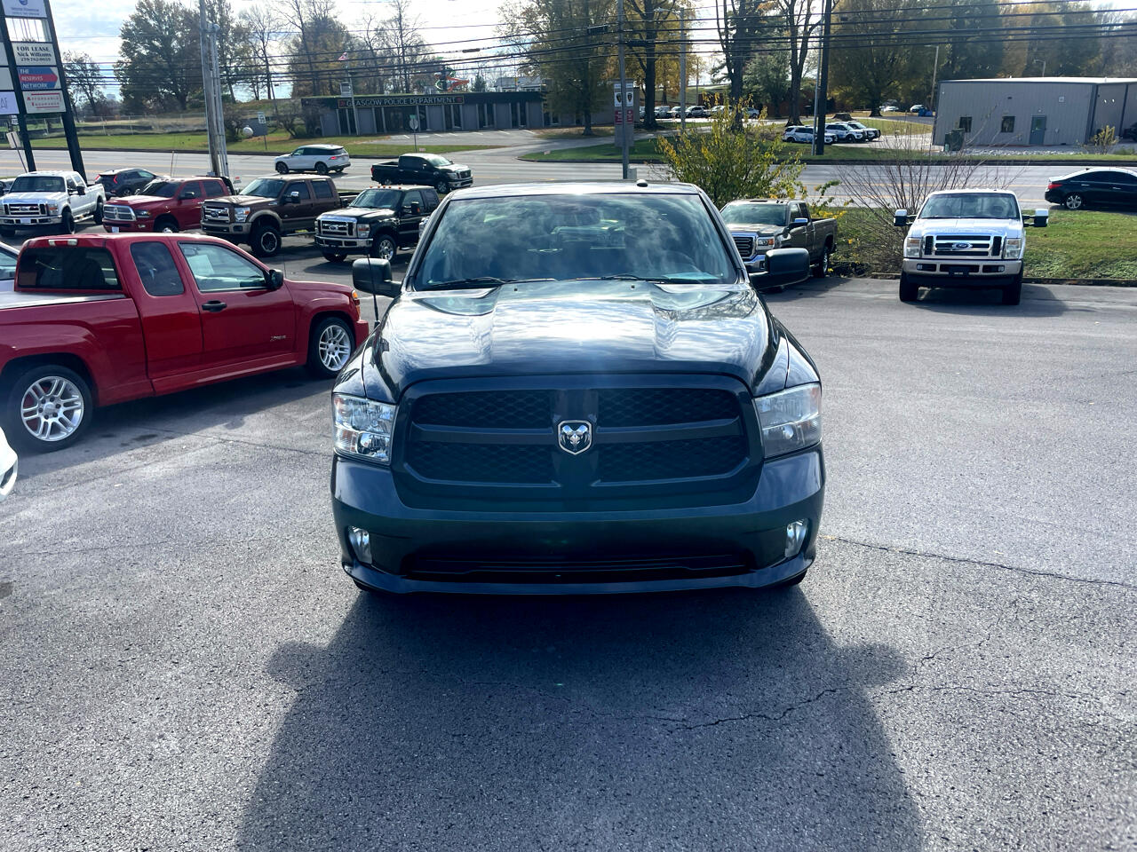 RAM 1500 2WD Crew Cab 140.5" Sport 2016