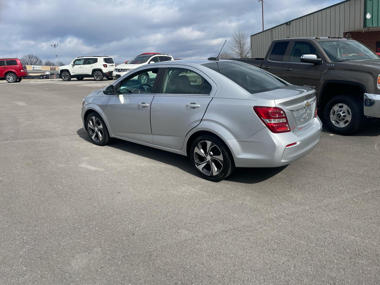 Chevrolet Sonic Premier Auto Sedan 2017