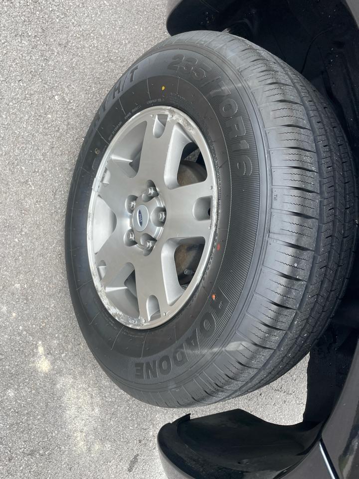 Ford Escape Limited 2WD 2003