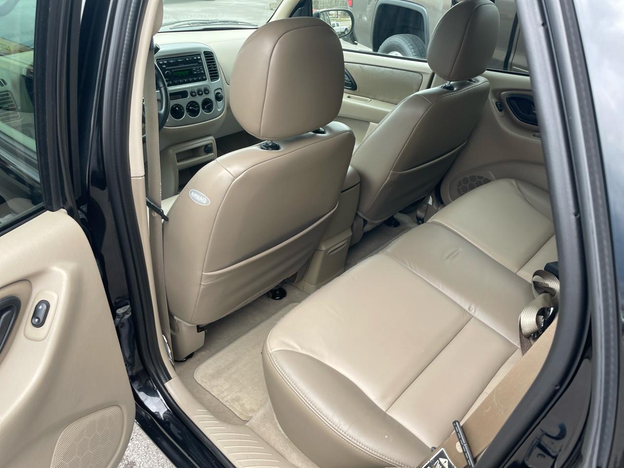 Ford Escape Limited 2WD 2003