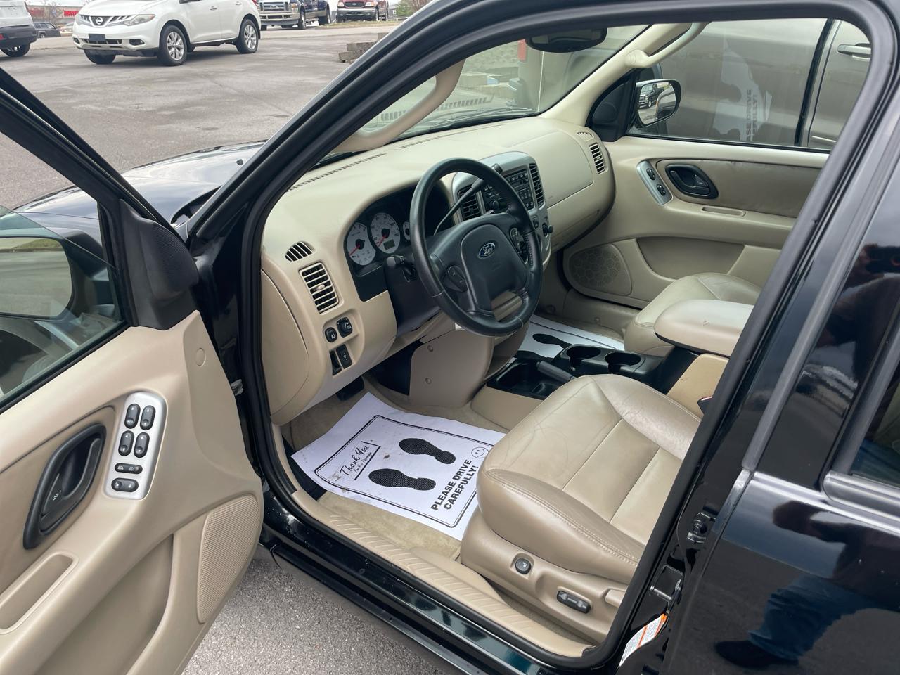 Ford Escape Limited 2WD 2003