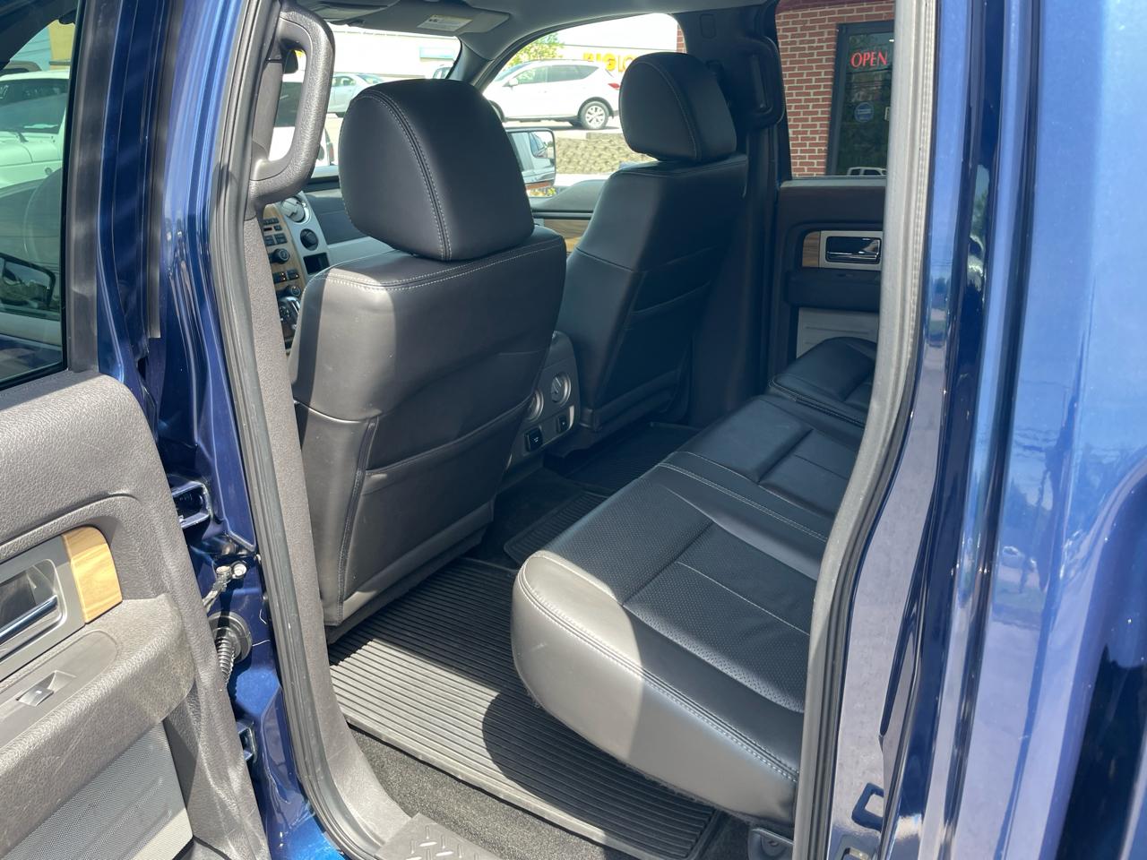 Ford F-150 4WD SuperCrew 139" Lariat 2011