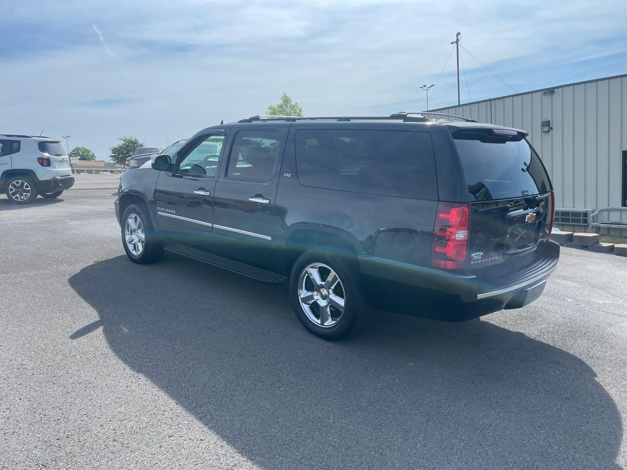 Chevrolet Suburban LTZ 1500 4WD 2012