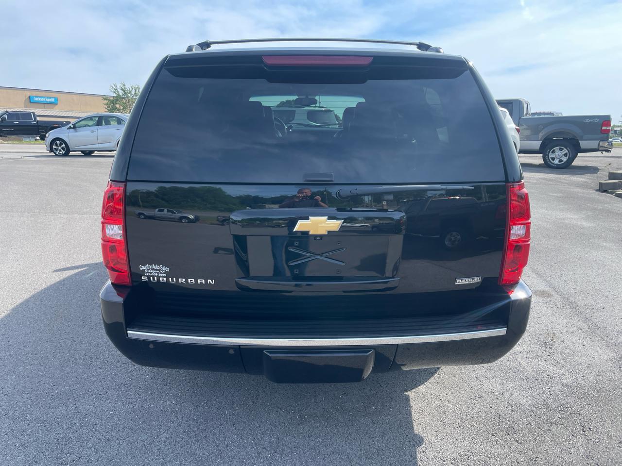 Chevrolet Suburban LTZ 1500 4WD 2012