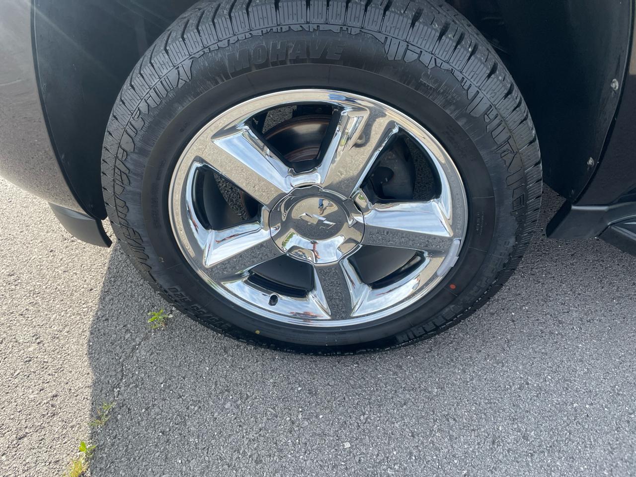 Chevrolet Suburban LTZ 1500 4WD 2012