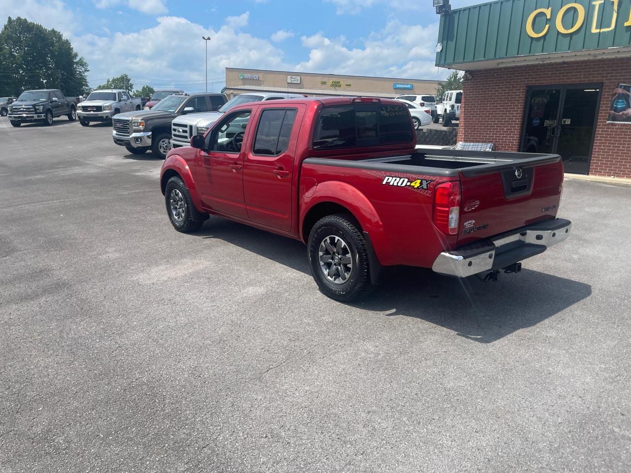 Nissan Frontier PRO-4X Crew Cab 4WD 2014