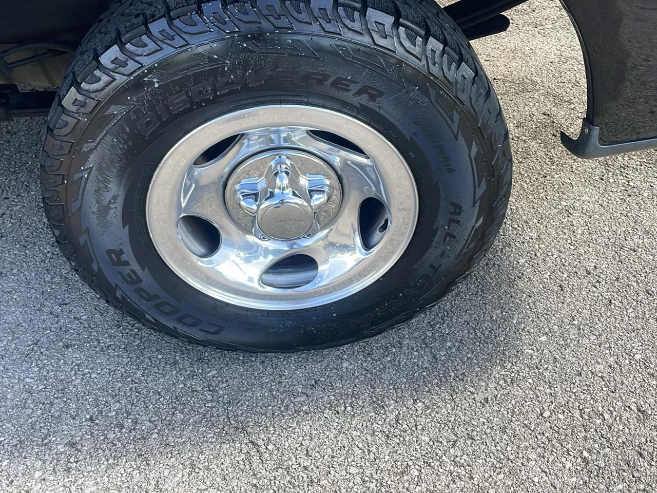 Ford F-150 2WD Reg Cab 126" XL 2004
