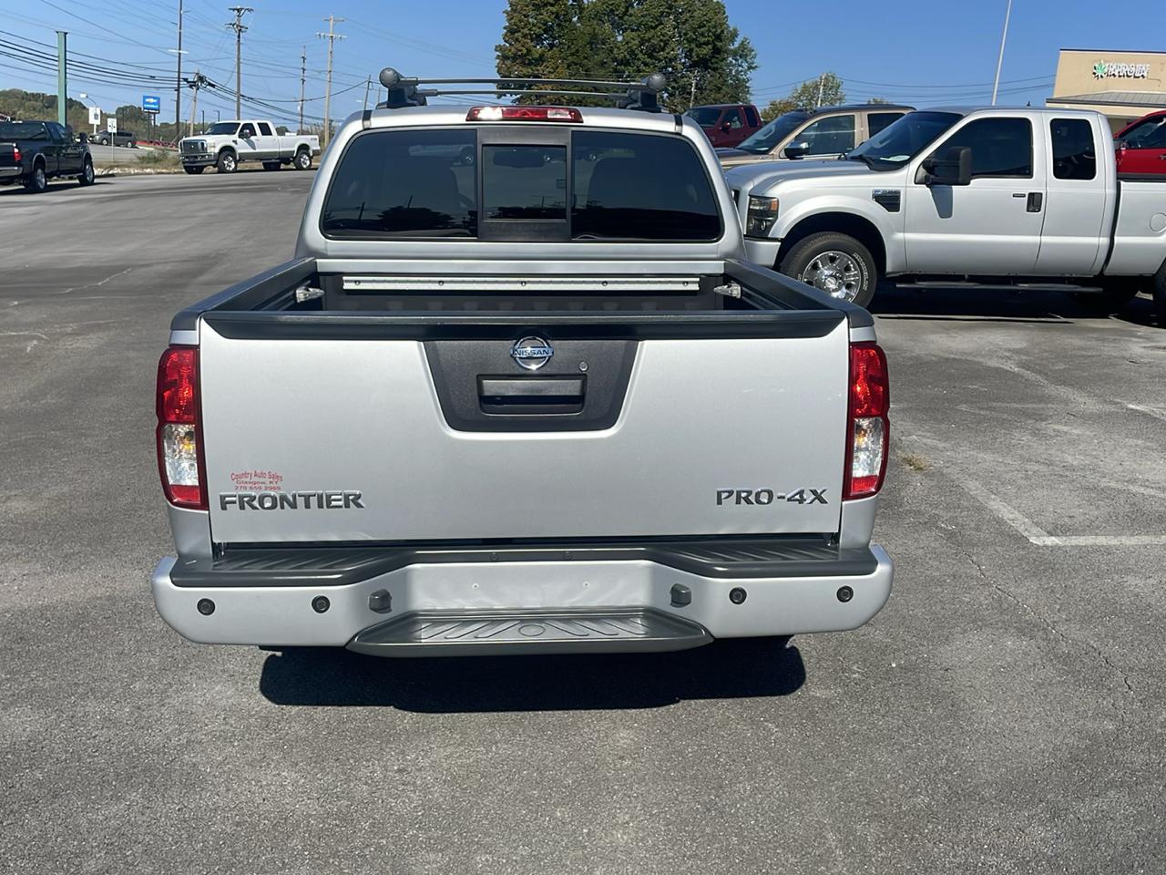 Nissan Frontier Crew Cab 4x4 PRO-4X 2015