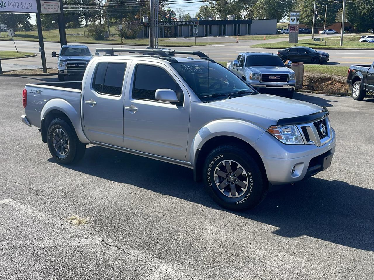 Nissan Frontier Crew Cab 4x4 PRO-4X 2015