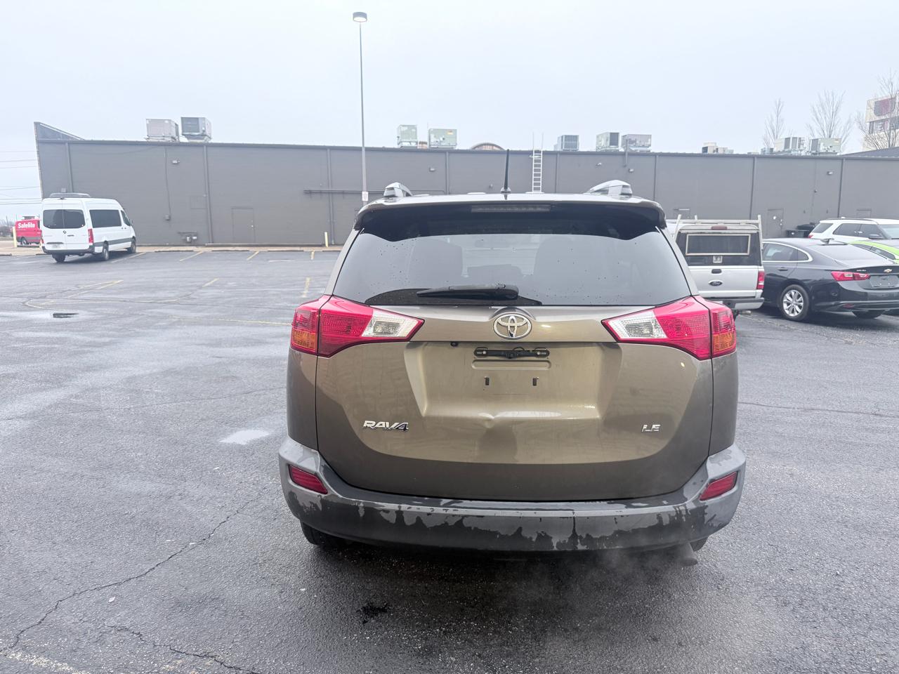 Toyota RAV4 LE FWD 2013