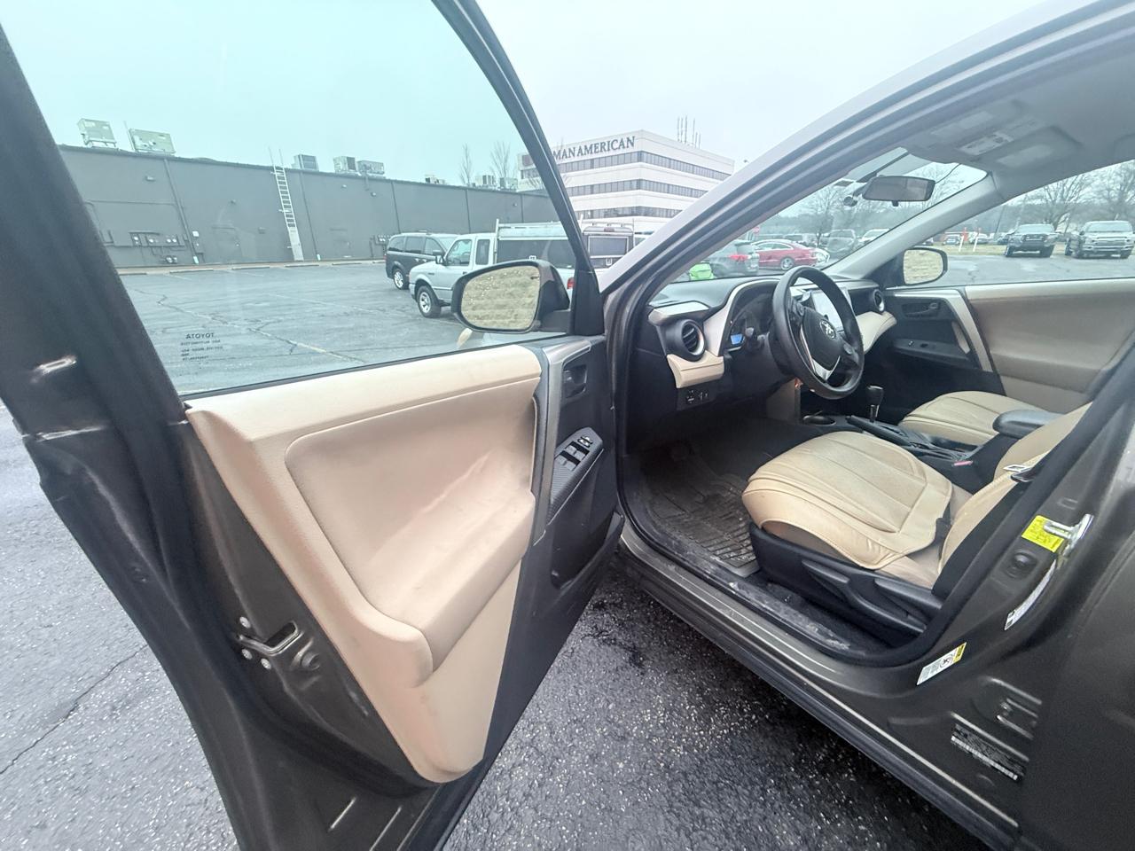 Toyota RAV4 LE FWD 2013