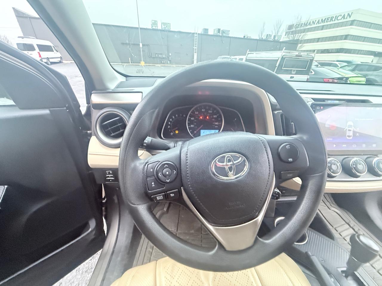 Toyota RAV4 LE FWD 2013